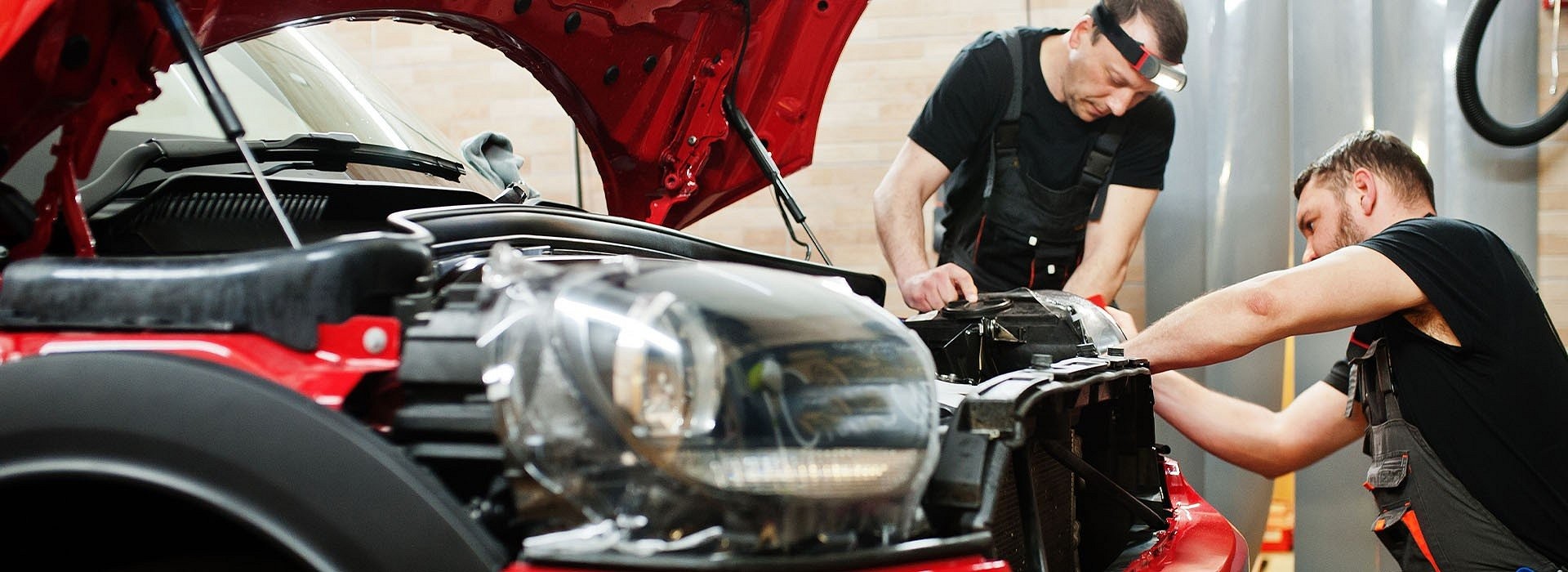 Márkafüggetlen karosszéria szerviz teljes körű kárügyintézéssel